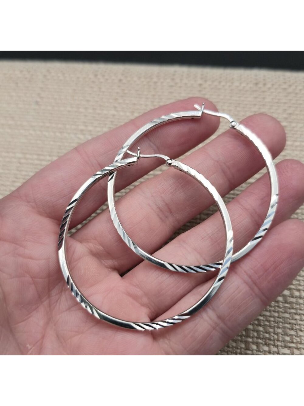 Sterling Silver Large Textured Diamond Cut Hoop Earrings B1361 - Picture 3 of 7
